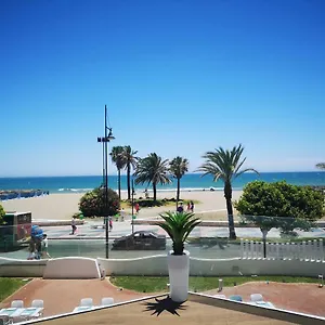 https://cozy-loft-near-the-beach.1costadelsol.com